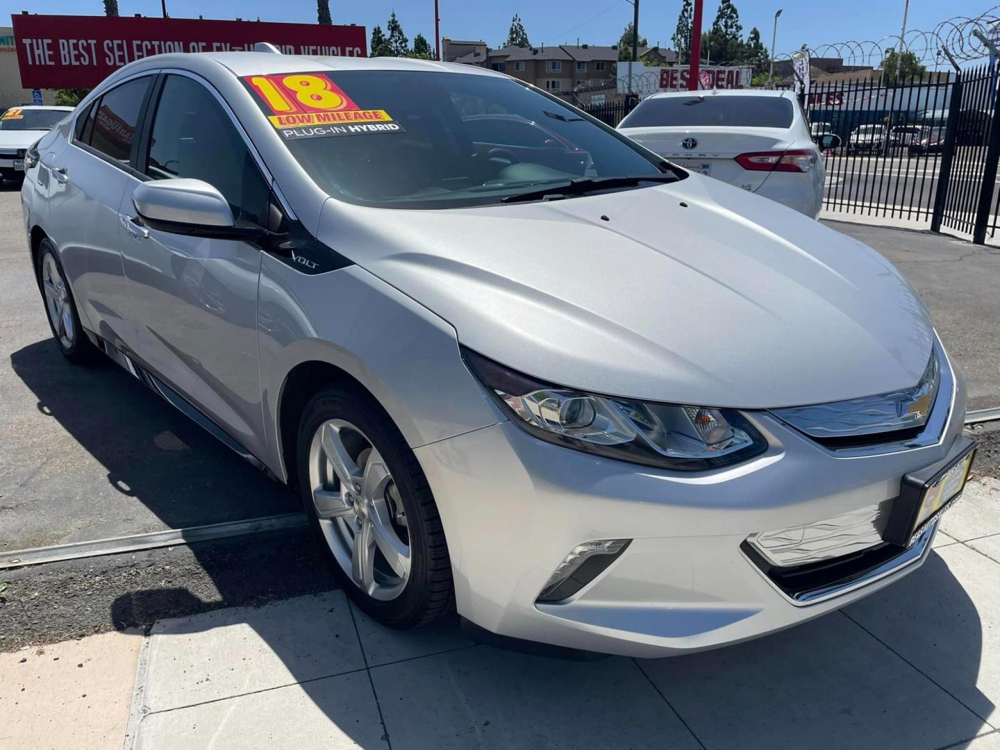 2018 SILVER /BLACK Chevrolet Volt LT (1G1RC6S57JU) with an 1.5L L4 DOHC 16V engine, CVT transmission, located at 744 E Miner Ave, Stockton, CA, 95202, (209) 944-5770, 37.956863, -121.282082 - Photo#0